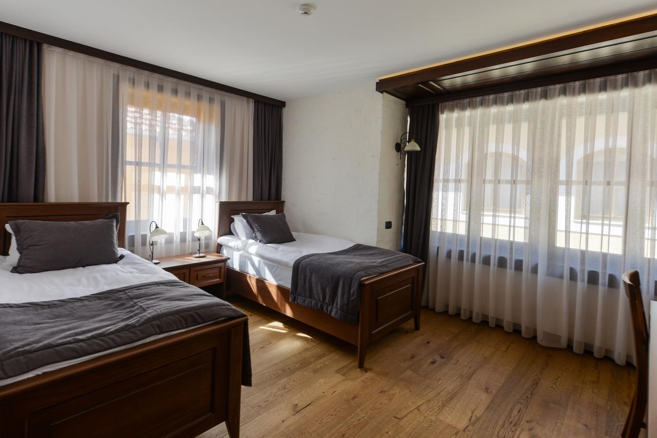 Hotel Tiffany Prizren Exterior foto