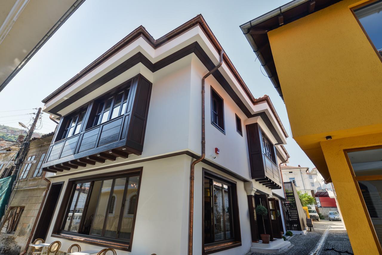 Hotel Tiffany Prizren Exterior foto
