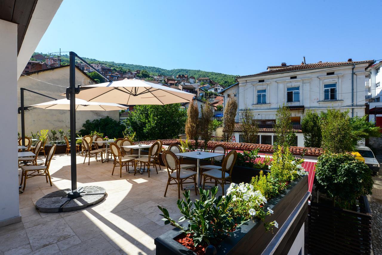 Hotel Tiffany Prizren Exterior foto