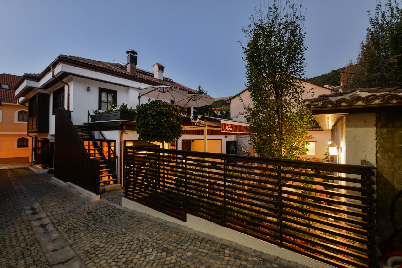 Hotel Tiffany Prizren Exterior foto