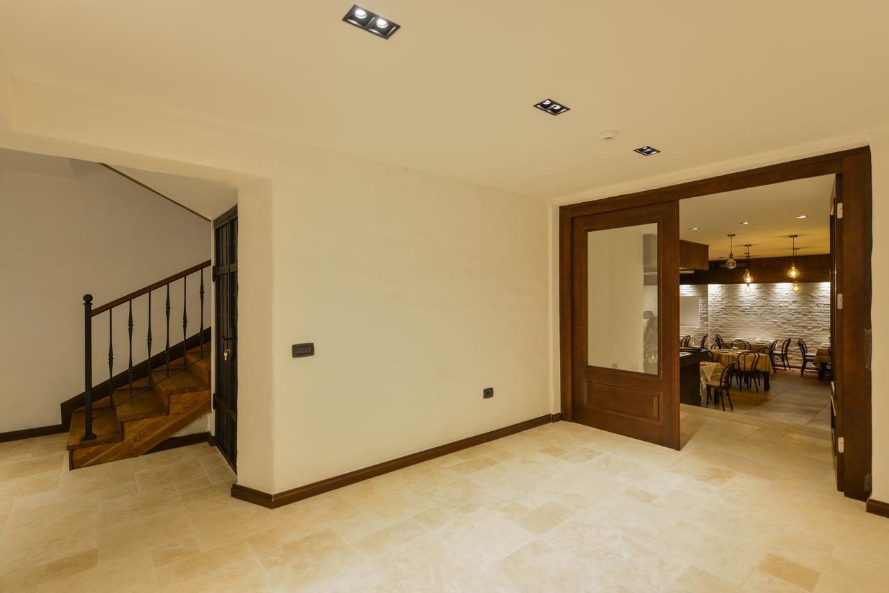 Hotel Tiffany Prizren Exterior foto